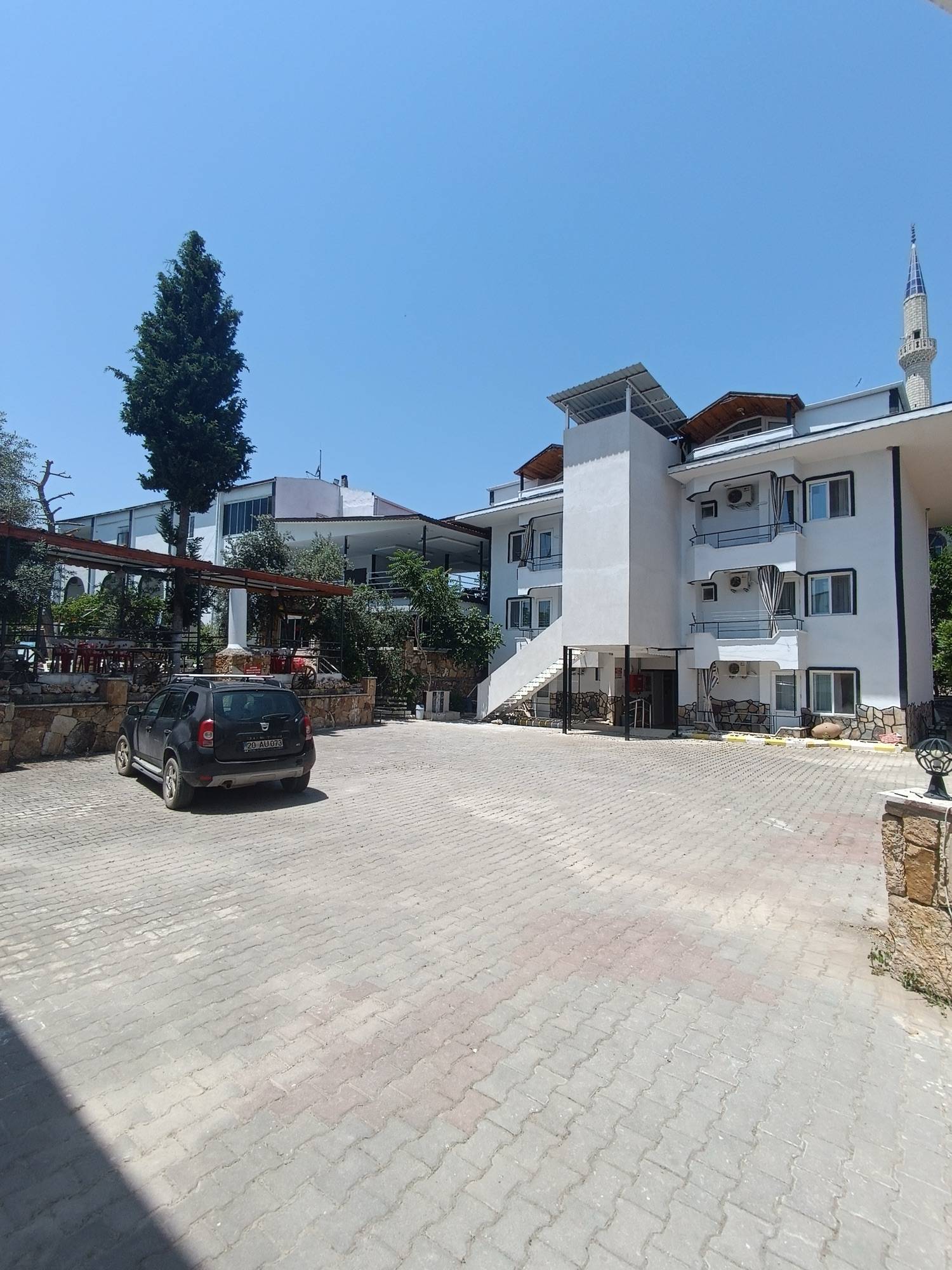 Ulugut Pansiyon dış görünüm 5