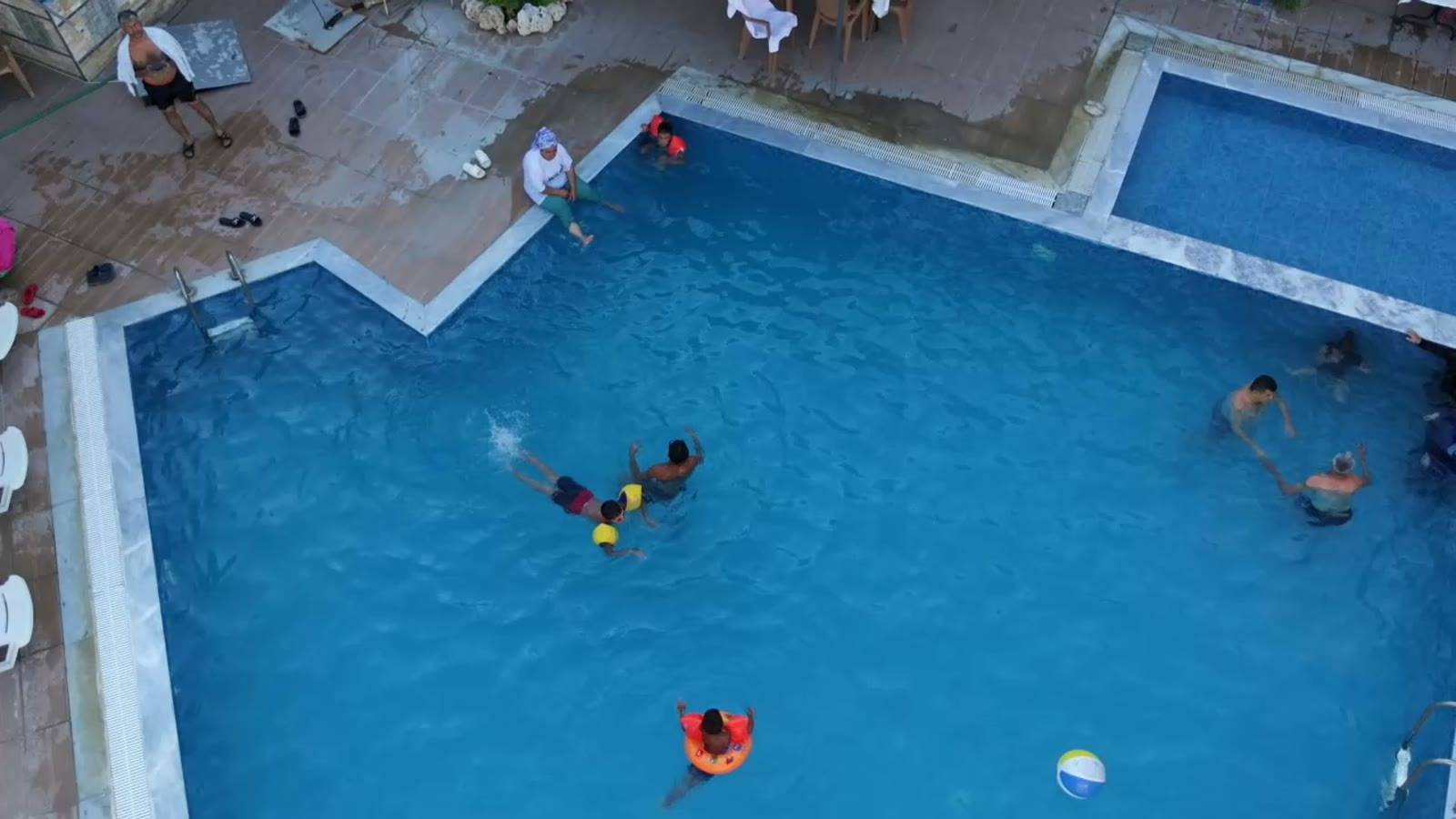 Havuz drone çekimi