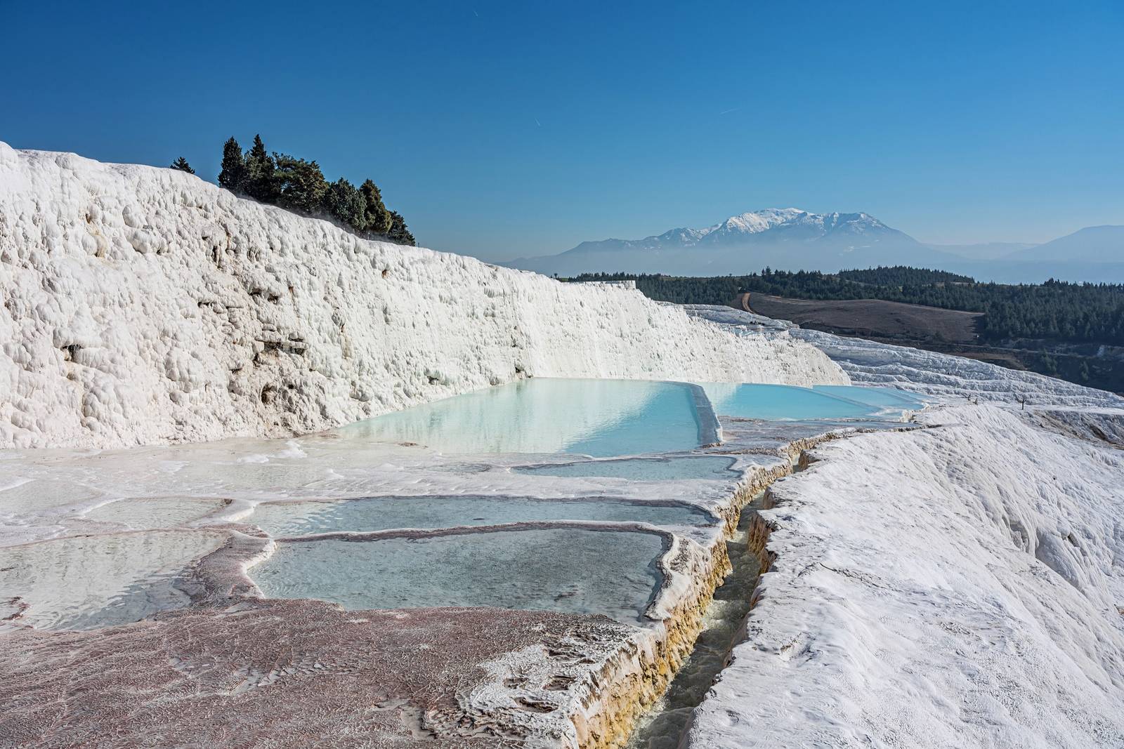 Ulugut Pansiyon: Pamukkale'de Termal Suyun Huzuru